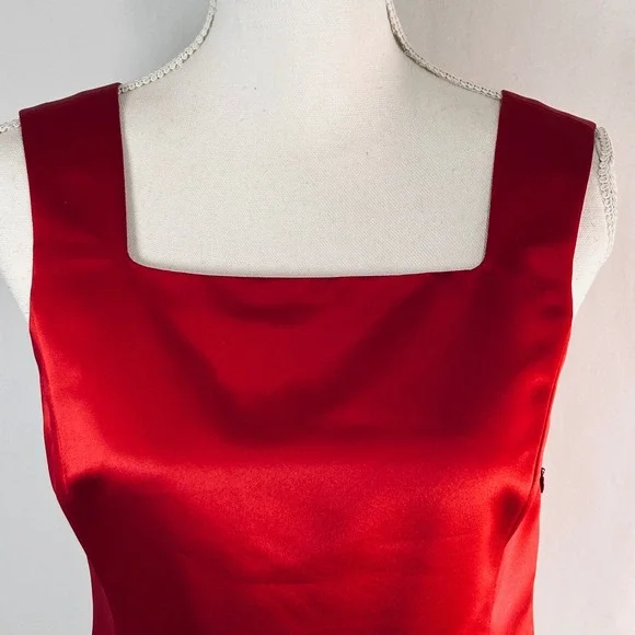 Talbots Petites Red Satin Square Neck Sleeveless Top Blouse Size 6P CA 23147 - Picture 2 of 7
